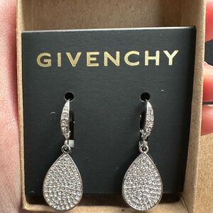 listing-status-banner